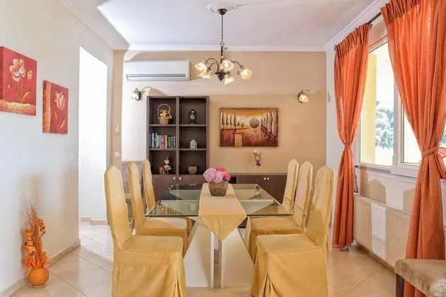 Villa, 4 Yatak Odası, Kişiye Özel Havuzlu