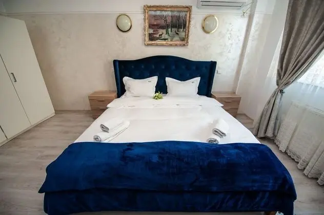 Standard Tek Büyük veya İki Ayrı Yataklı Oda