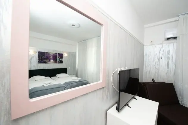 Standard Tek Büyük veya İki Ayrı Yataklı Oda