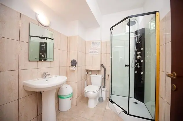 Standard Tek Büyük veya İki Ayrı Yataklı Oda