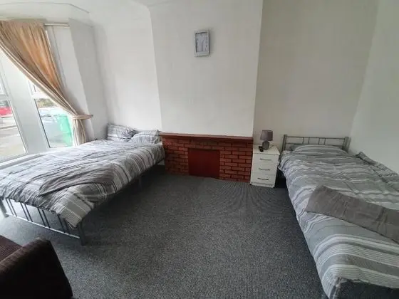 Standard Üç Kişilik Oda, Birden Çok Yatak (Shared)