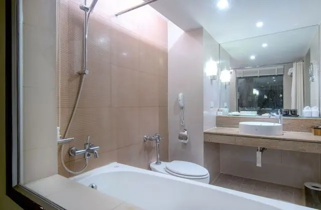 Ocean Deluxe Room