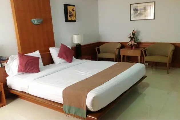 Standard Double Bed