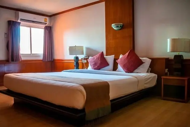 Standard Double Bed