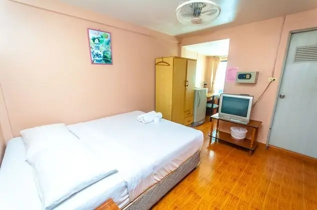 Budget Room