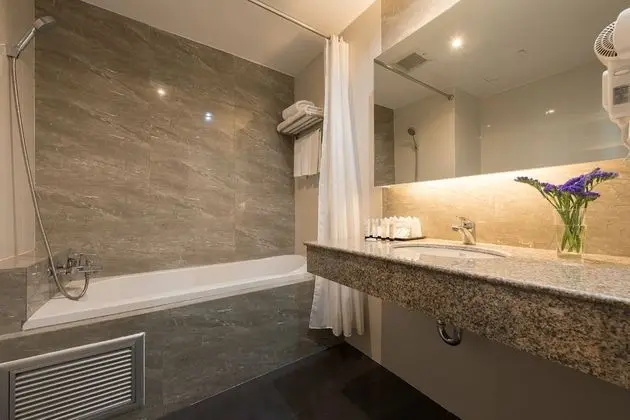 Deluxe Üç Kişilik Oda