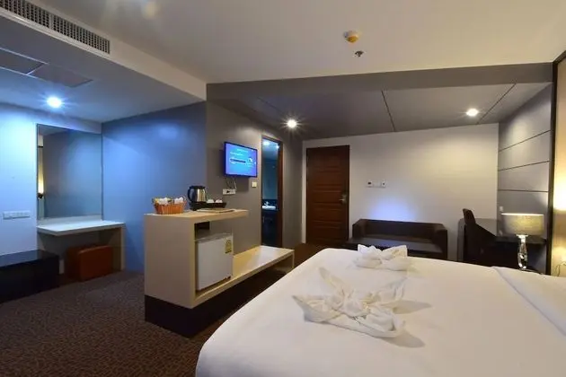 Siam Deluxe Double Bed