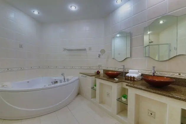 Superior Villa, 4 Yatak Odası, Kişiye Özel Havuzlu, Bahçeli