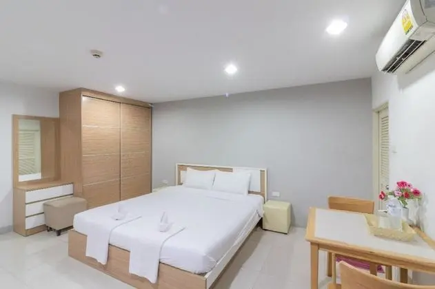 Deluxe Oda, 1 En Büyük (King) Boy Yatak, Şehir Manzaralı
