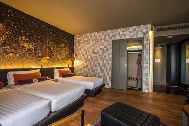 Grand Deluxe Family Room, City View