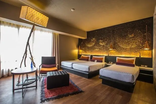 Grand Deluxe Family Room, City View