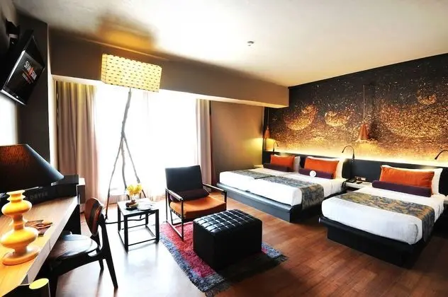 Grand Deluxe Family Room, City View