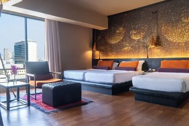 Grand Deluxe Family Room, City View