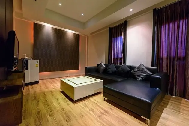 Suite 2Bedrooms City View