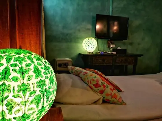 Pottery (1 Single Bed)