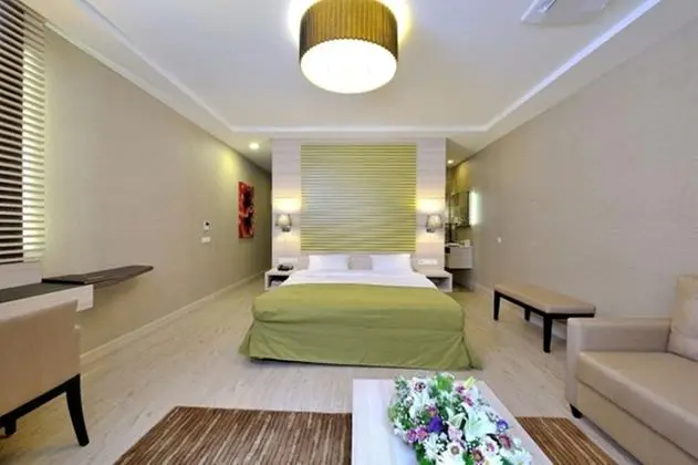 Deluxe Room Detox Packages