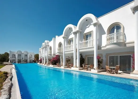 Villa Pool View