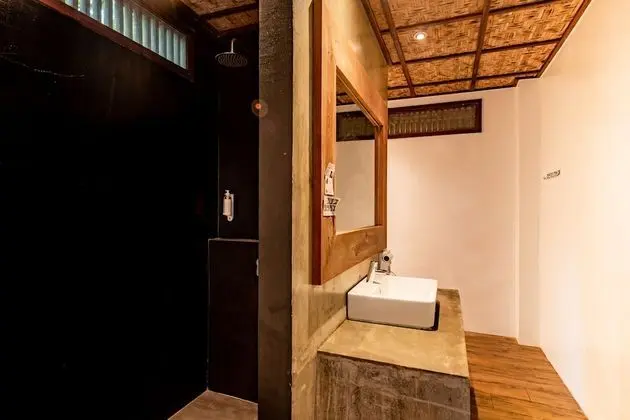 Deluxe Üç Kişilik Oda, Denize Sıfır (Ground Flr)