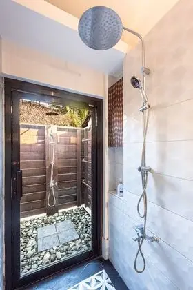 Deluxe Garden Suite