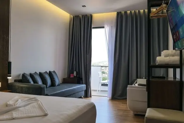 Deluxe Tek Büyük Yataklı Oda