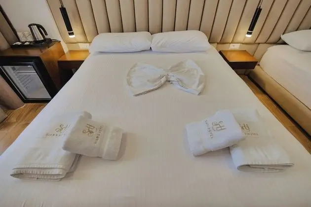 Deluxe Üç Kişilik Oda, Deniz Manzaralı