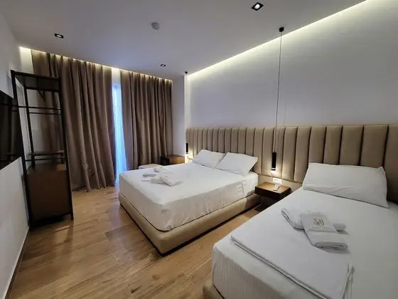 Deluxe Üç Kişilik Oda, Deniz Manzaralı