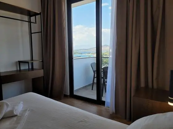 Deluxe Üç Kişilik Oda, Deniz Manzaralı