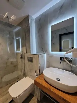 Deluxe Üç Kişilik Oda, Deniz Manzaralı