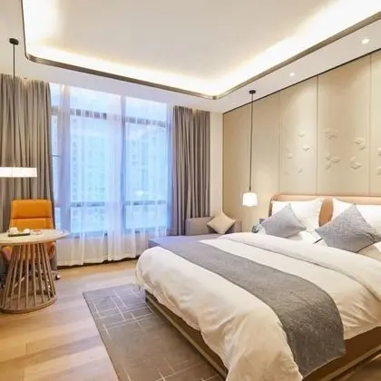 City Tek Büyük Yataklı Oda