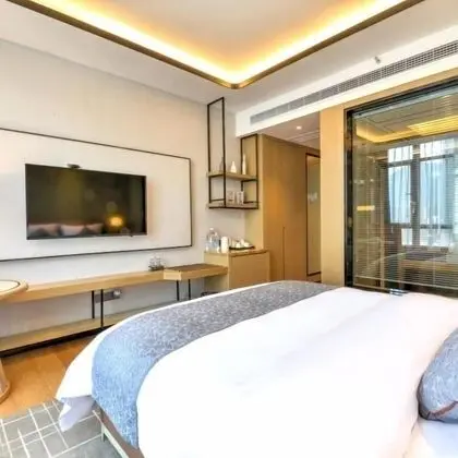 City Tek Büyük Yataklı Oda