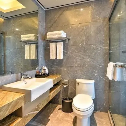 City Tek Büyük Yataklı Oda