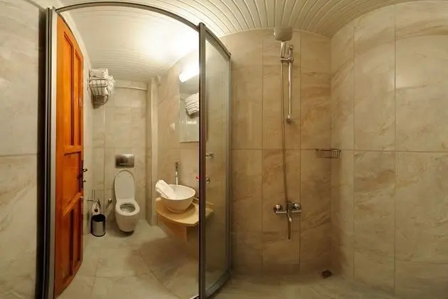 Standart Oda, Sokak Manzaralı