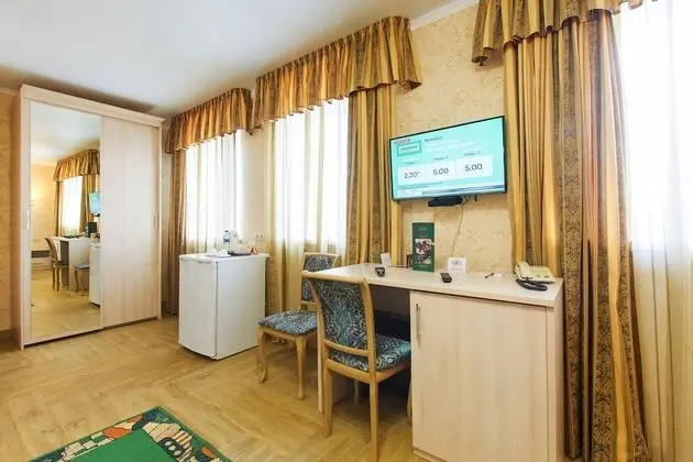 Standard Tek Büyük veya İki Ayrı Yataklı Oda, Avlu Manzaralı