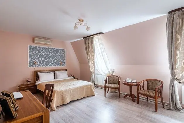 Standard Tek Büyük Yataklı Oda