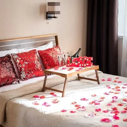 Standard Tek Büyük Yataklı Oda