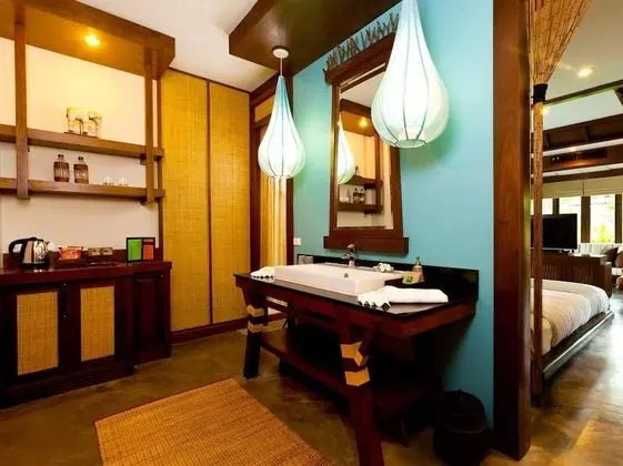 Deluxe Villa, Havuz Manzaralı
