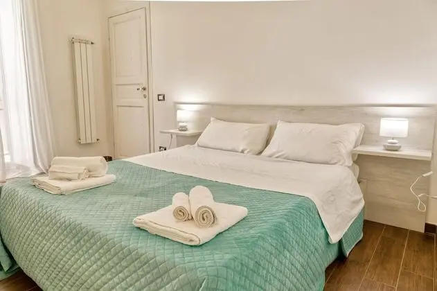 Basic Tek Büyük Yataklı Oda (1)