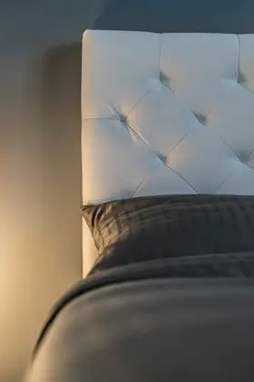 Junior Süit, Teras