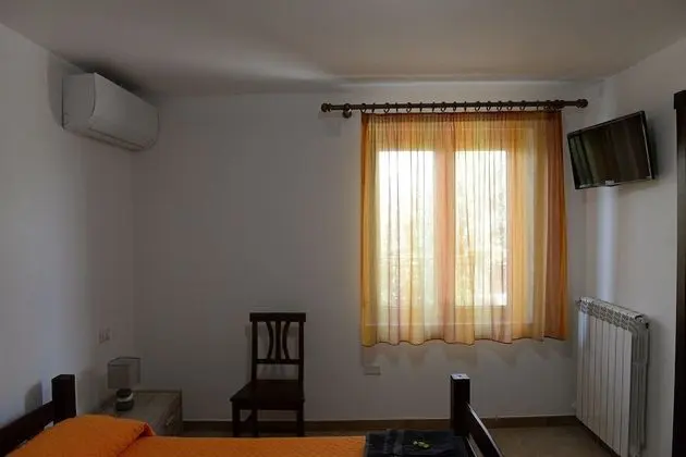 Tek Büyük veya İki Ayrı Yataklı Oda