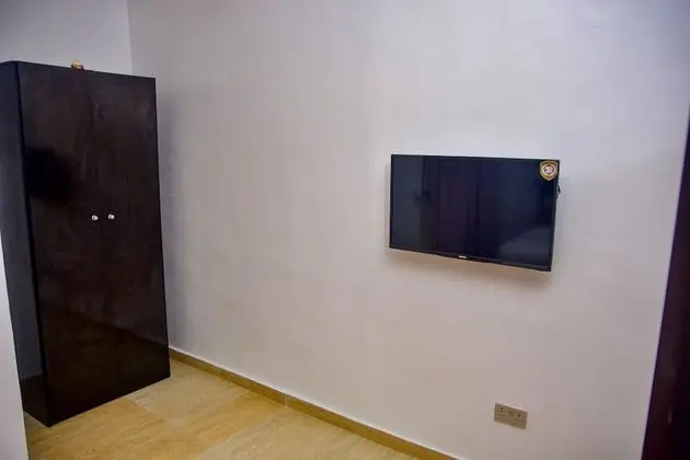 Basic Tek Büyük Yataklı Oda