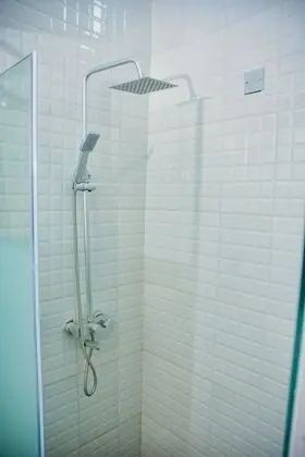 Basic Tek Büyük Yataklı Oda