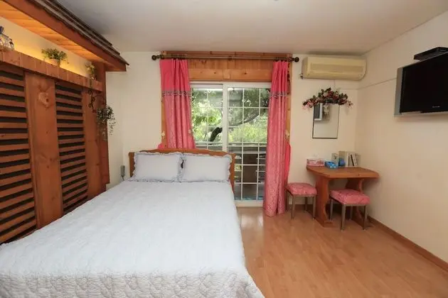 Family Tek Büyük veya İki Ayrı Yataklı Oda