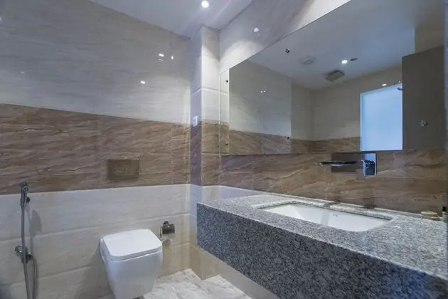 Deluxe Tek Büyük veya İki Ayrı Yataklı Oda, 1 Yatak Odası, Havuz Manzaralı