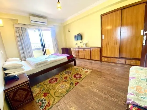 Deluxe Tek Büyük Yataklı Oda