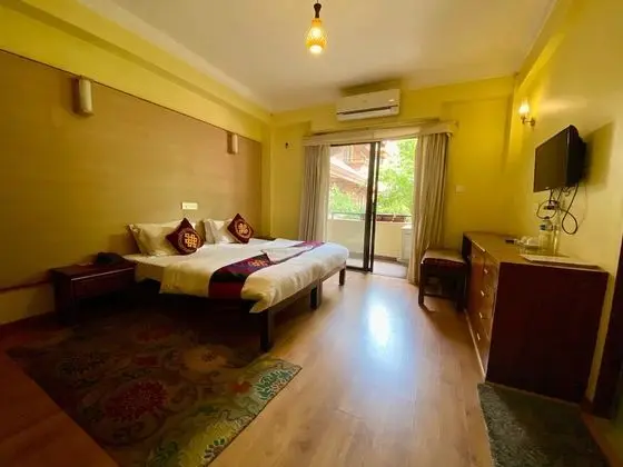 Deluxe Tek Büyük Yataklı Oda