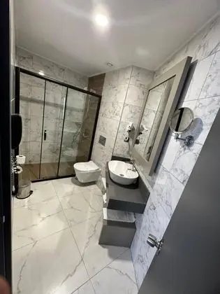 Çift Kişilik, Havuz veya Bahçe Manzaralı, Balkonlu