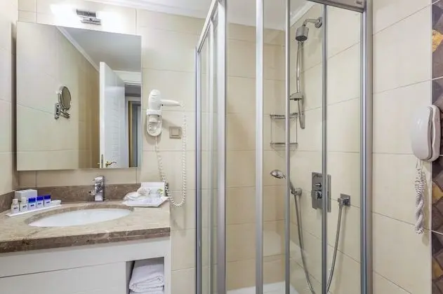 Economy Oda, Şehir Manzaralı