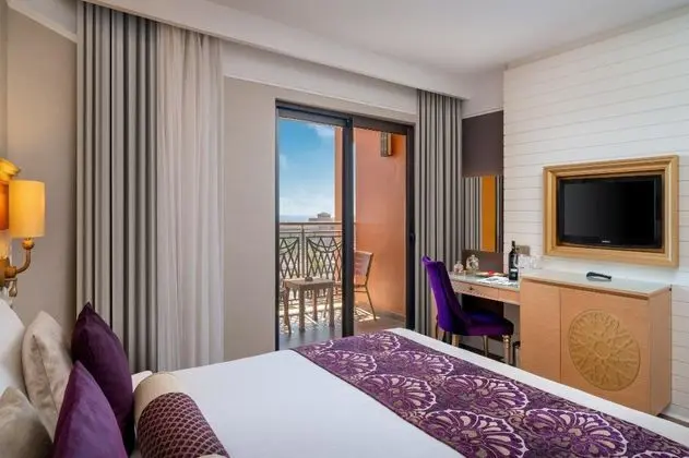 https://images.etstur.com/imgproxy/resize/2560x1440/files/images/hotelImages/etsrooms/677/Villa_Side_Residence_20251110123204_3.jpg