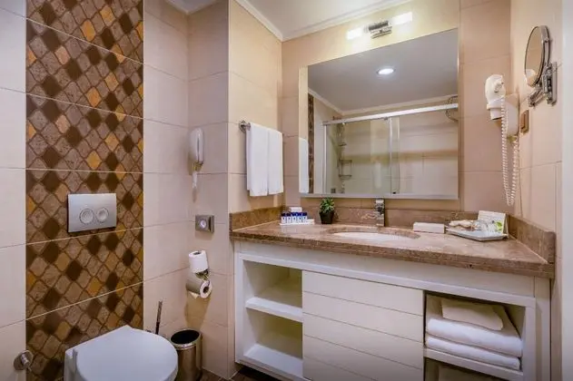 https://images.etstur.com/imgproxy/resize/2560x1440/files/images/hotelImages/etsrooms/677/Villa_Side_Residence_20251110123204_6.jpg