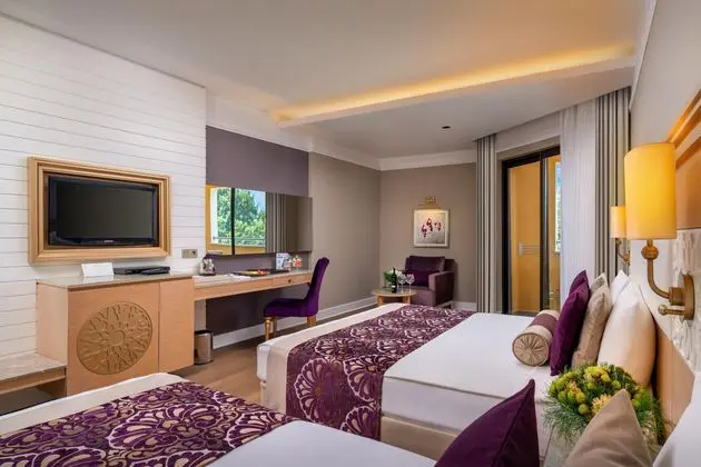 https://images.etstur.com/imgproxy/resize/2560x1440/files/images/hotelImages/etsrooms/677/Villa_Side_Residence_20251119110351_2.jpg